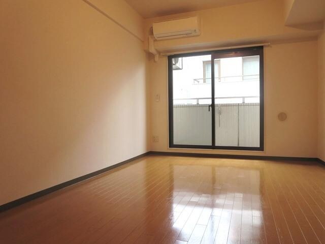 物件内観写真2　(★明るいお部屋★)