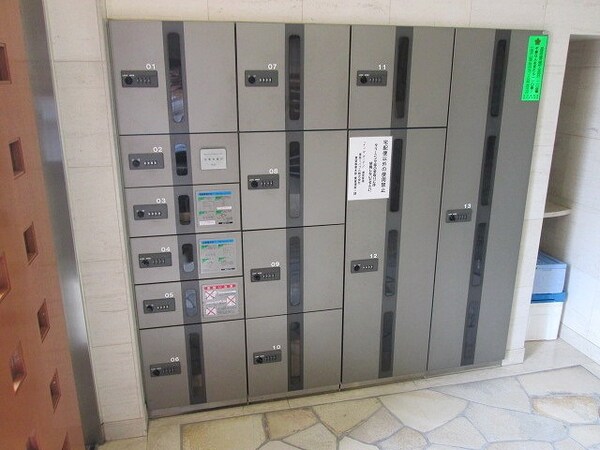 ロビー(★宅配ＢＯＸ★)