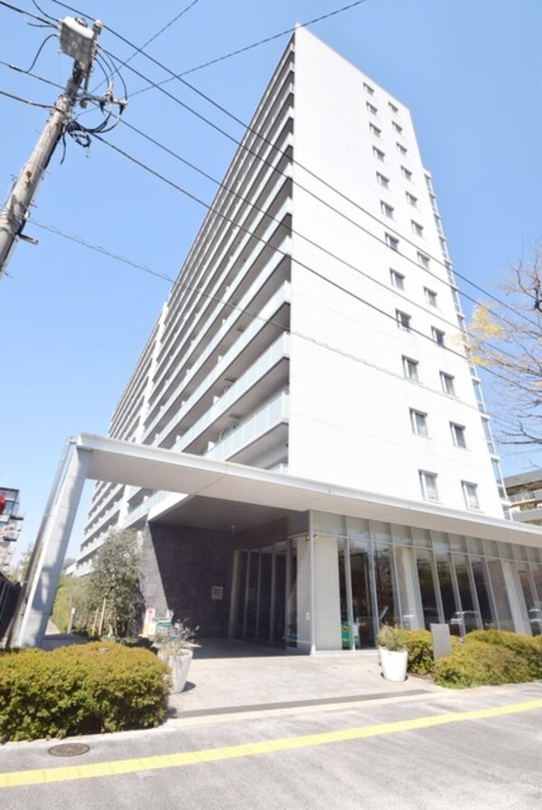 外観(パークアクシス辰巳ステージ)