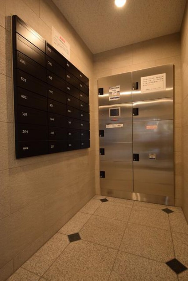 共有部分(集合ポスト＆宅配BOX)