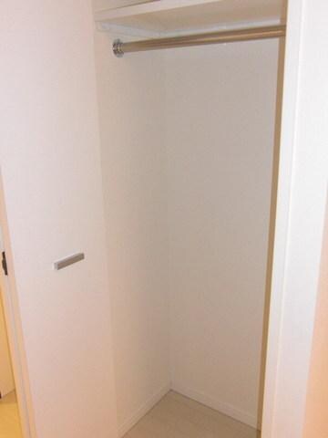 物件内観写真7　(クローゼット)