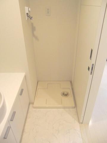 物件内観写真12　(室内洗濯機置場)