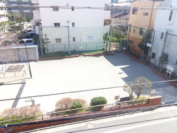 眺望(眺望・家から公園が見える)