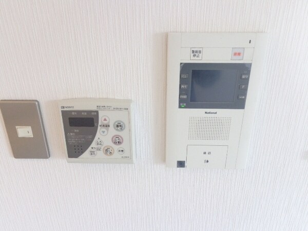 セキュリティ(給湯器・ＴＶインターホン)