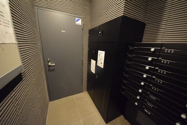 設備(宅配ボックス)