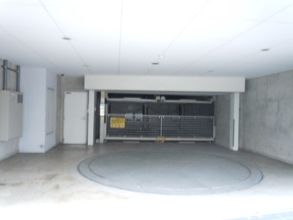 駐車場(駐車場)