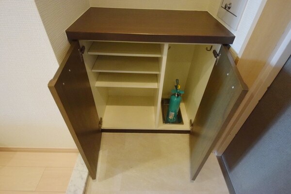 玄関(シューズボックス)
