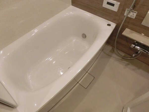 バス／シャワールーム等(★うれしい大型バスです★)