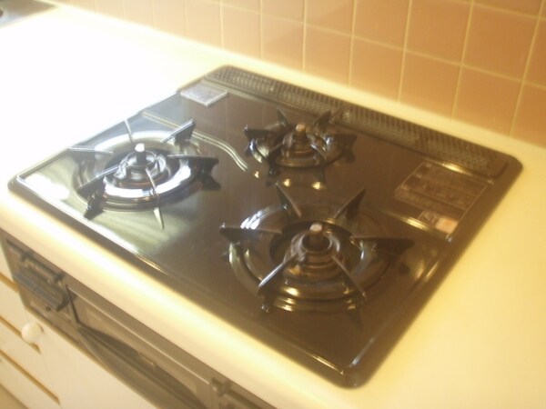 キッチン(３口ガスシステムキッチン☆)