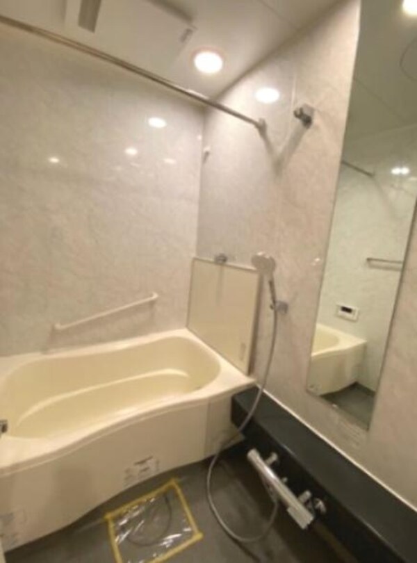 バス／シャワールーム等(バス／シャワールーム等)