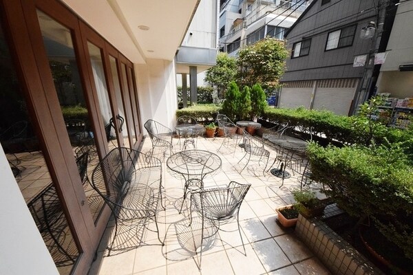 共有部分(１Ｆがお洒落なカフェ)