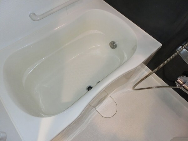 バス／シャワールーム等(ゆったりサイズのバスタブ)