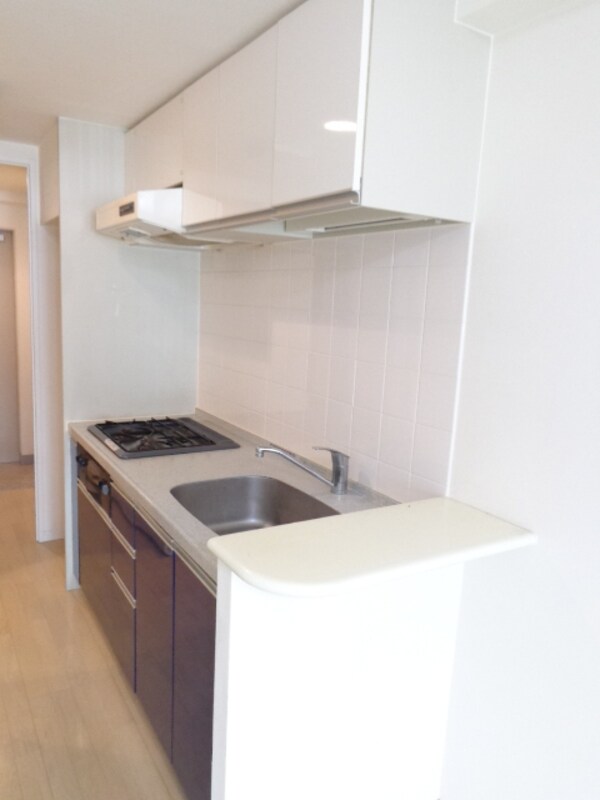 キッチン(３口ガスコンロ・グリル付)