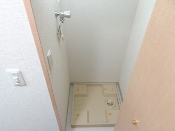 その他(室内洗濯機置場)