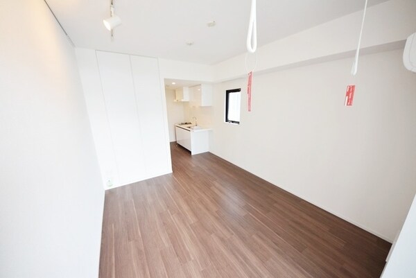 リビング・居室(洋室10.7帖)