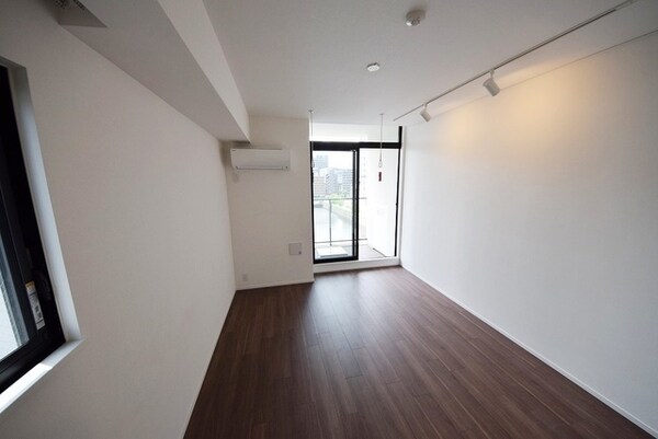 寝室(洋室10.7帖)