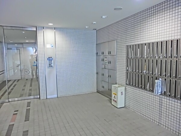 共有部分(便利な宅配ＢＯＸ完備)