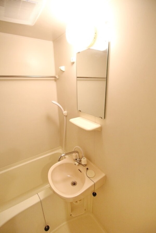 洗面(お部屋探しは株式会社　タウンハウジング　までお気軽にお問合…)