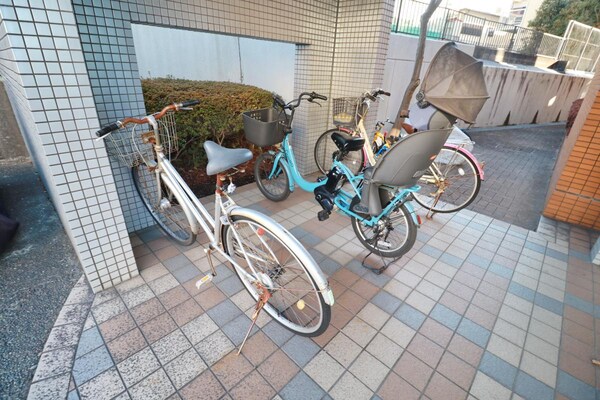 駐車場(★お問い合わせはタウンハウジング新百合ヶ丘店まで★)