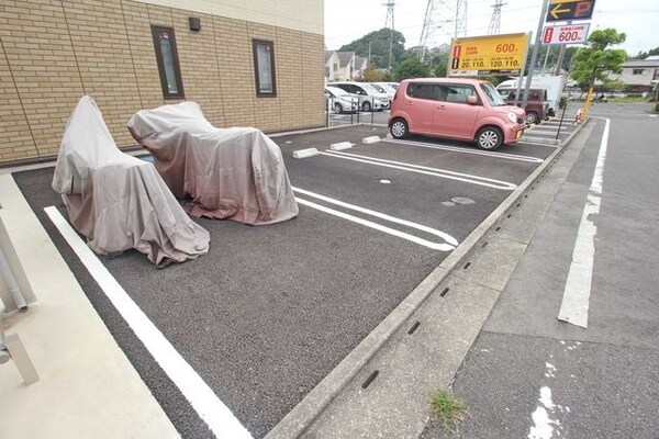 駐車場(★お部屋探しは、タウンハウジング多摩センター店へ★)