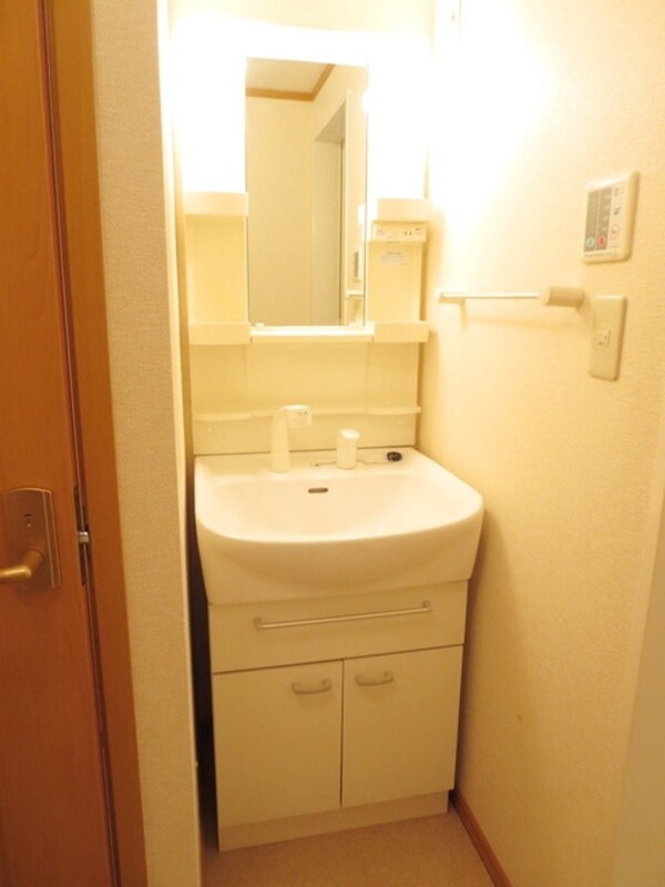洗面(★お部屋探しはタウンハウジング稲田堤店まで★)