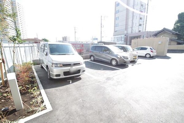 駐車場(★お問い合わせはタウンハウジング新百合ヶ丘店まで★)