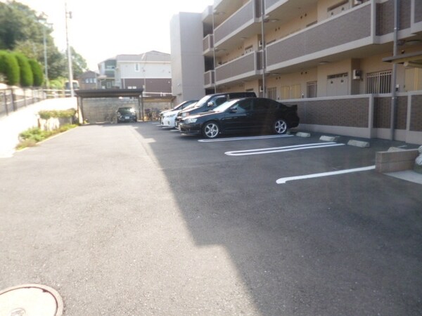 駐車場(★停めやすい駐車場★)