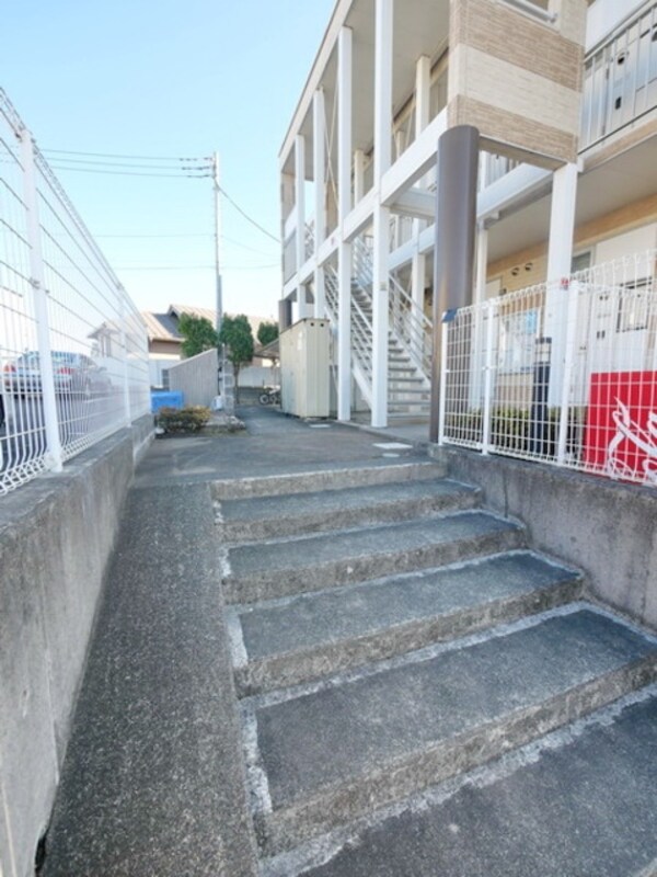エントランス(★お部屋探しはタウンハウジング稲田堤店まで★)