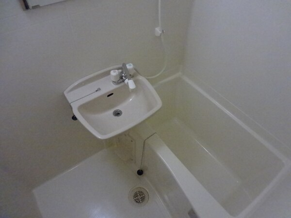 バス／シャワールーム等(浴室)