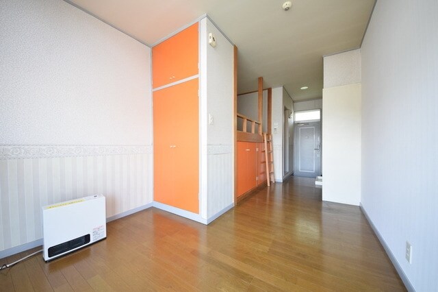 物件内観写真5　(洋室)