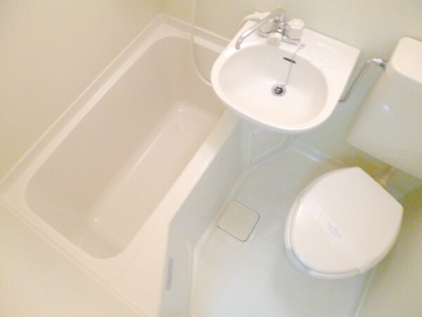 バス／シャワールーム等(★お部屋探しは株式会社タウンハウジング東京まで★)