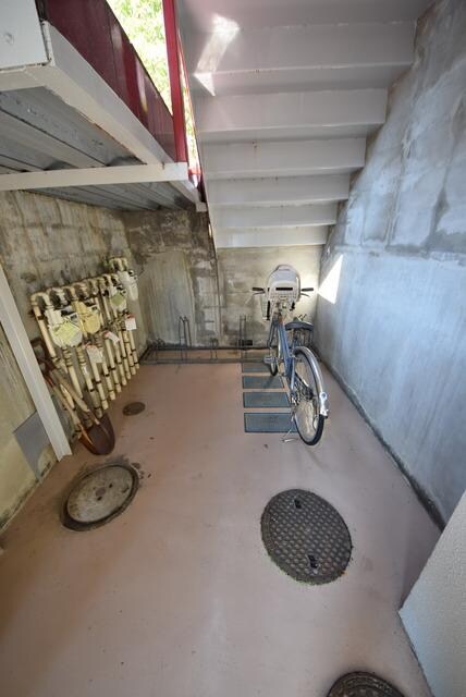 物件内観写真12　(駐輪場)
