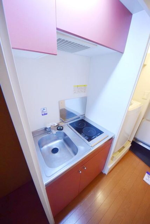 キッチン(★お料理楽々二口電気コンロ付きのキッチンです★)