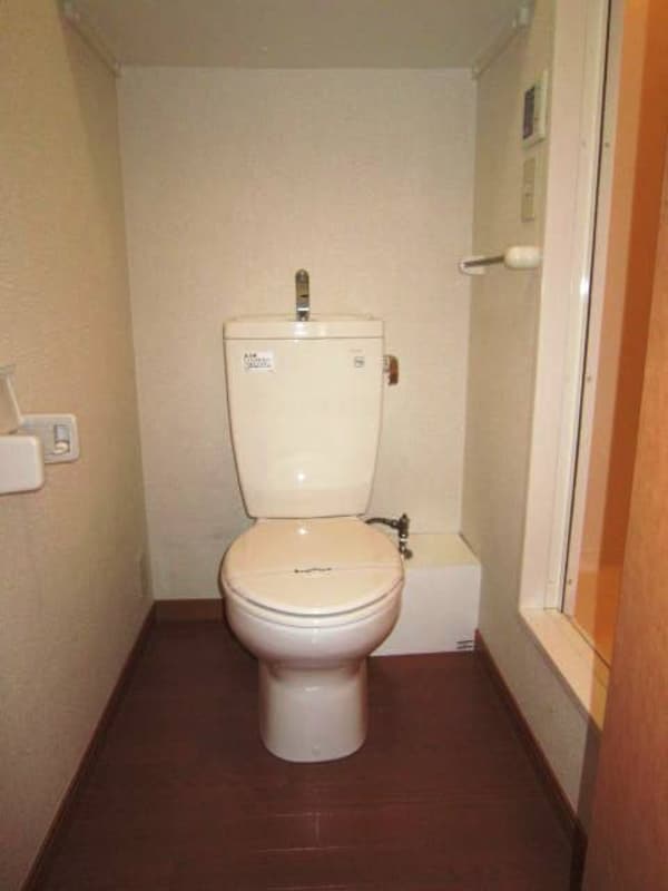 トイレ(トイレ)