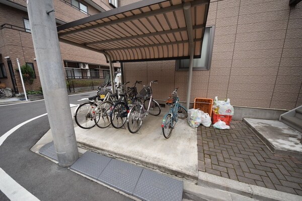 駐車場(駐輪場)