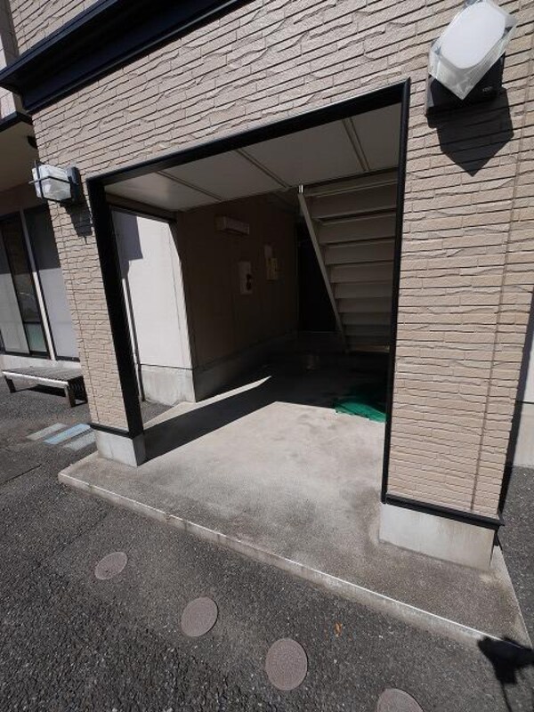 エントランス(★お部屋探しは、タウンハウジング多摩センター店へ★)