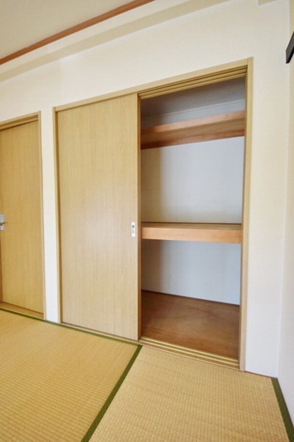 設備(★畳のお部屋にも収納があります★)