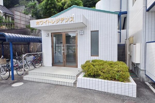 エントランス(★重量感のあるエントランスです★)