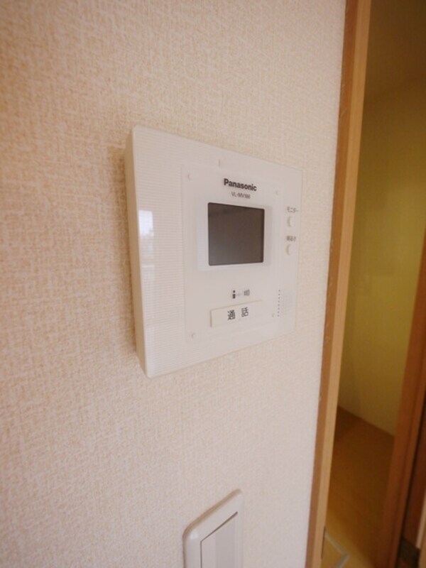 設備(★モニター付きインターホンです★)