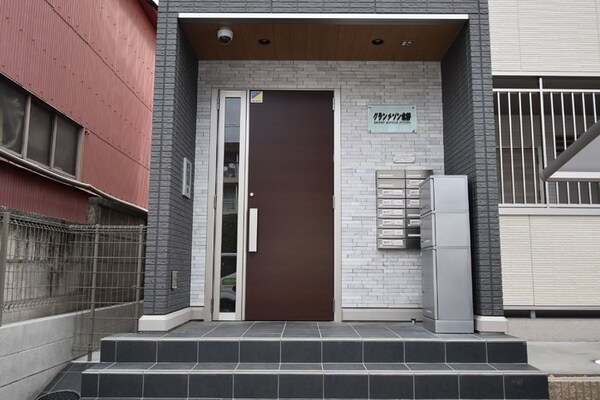 エントランス(★お部屋探しはタウンハウジング高幡不動店まで★)