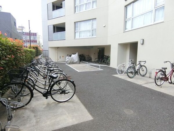 共有部分(☆敷地内駐輪場☆)