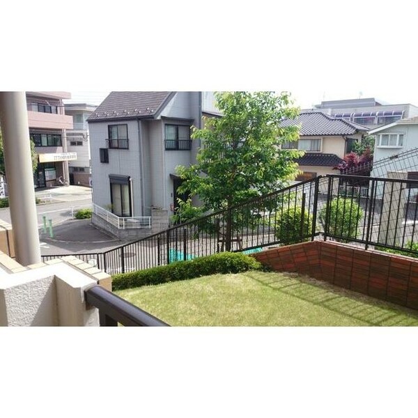 庭(★お問い合わせは、地域密着のタウンハウジングまで★)