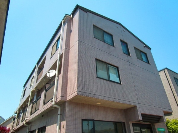 外観(★女子限定なので安心して住めますよ★)