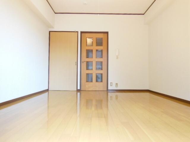 物件内観写真2　(★嬉しいフローリング★)