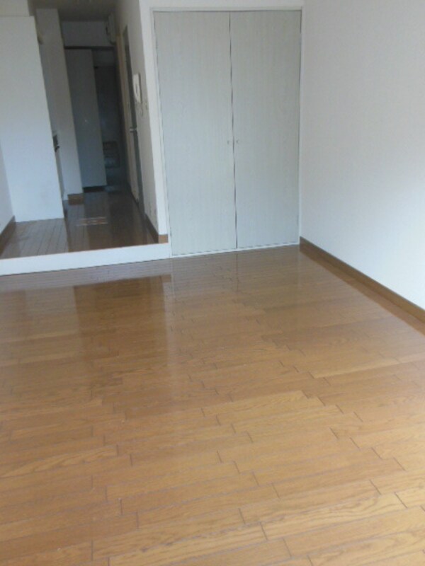 寝室(★やっぱフローリングですよね★)
