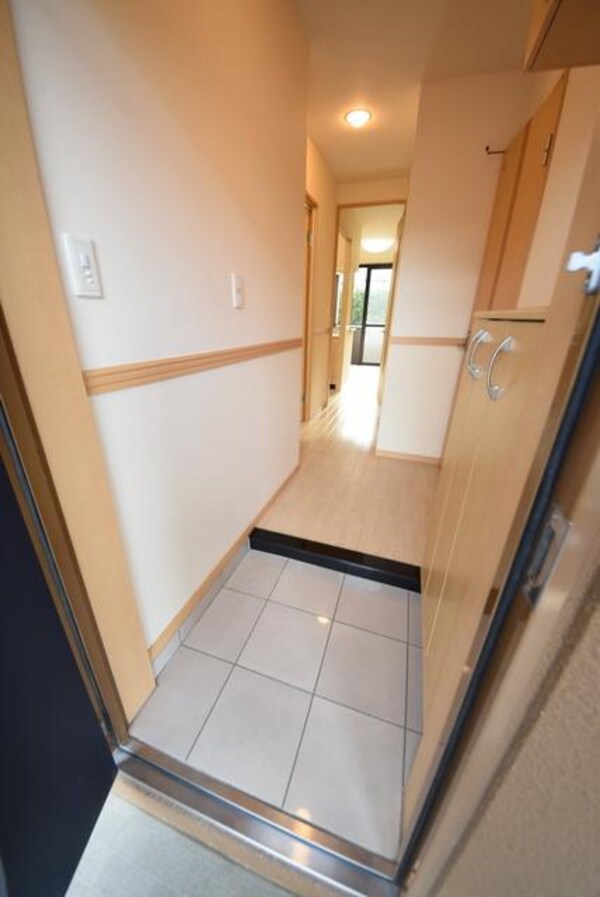 玄関(★お部屋探しは株式会社タウンハウジング東京まで★)