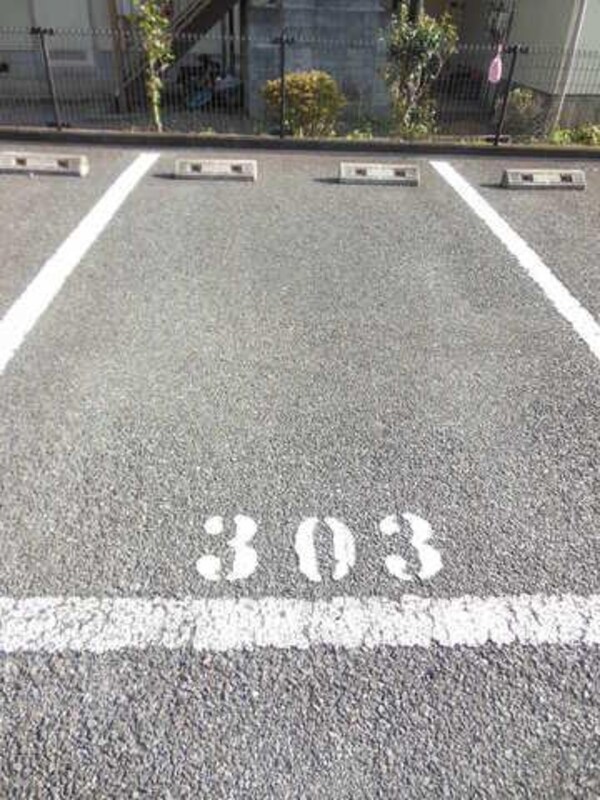 駐車場(★敷地内駐車場です★)