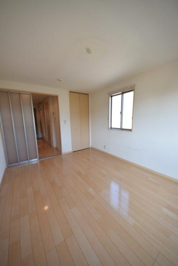 その他室内・内装(☆全室角部屋で明るいです☆)