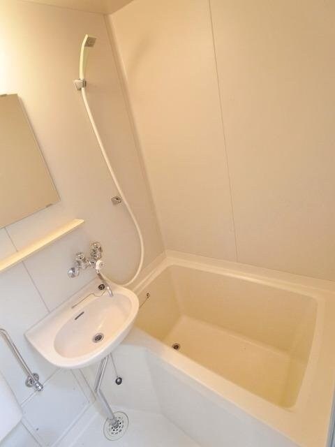 物件内観写真18　(浴室)
