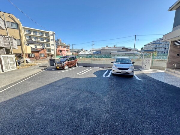 駐車場(駐車場)